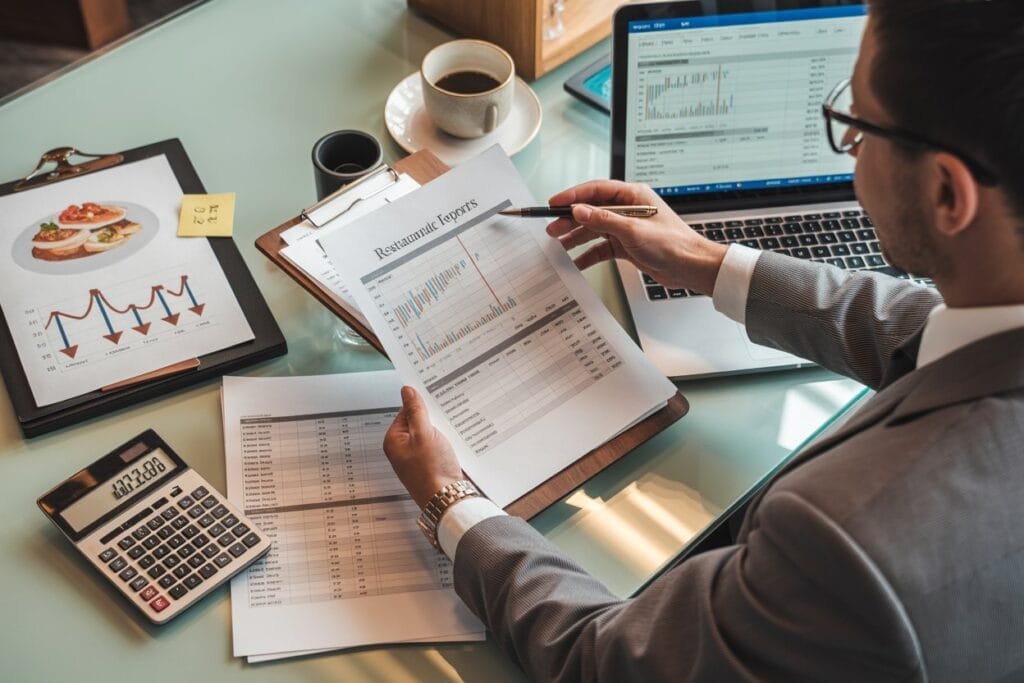 Asesor en Control de Gastos para Restaurantes: Optimización Financiera